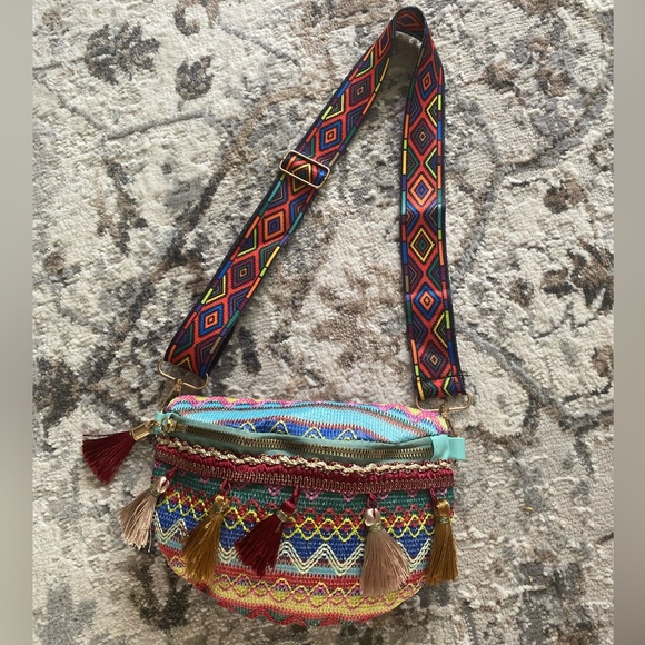 New Boho Style Tassel Fanny Pack Colorblock Crossbody Shoulder Bag NWT Aztec - Picture 12 of 16